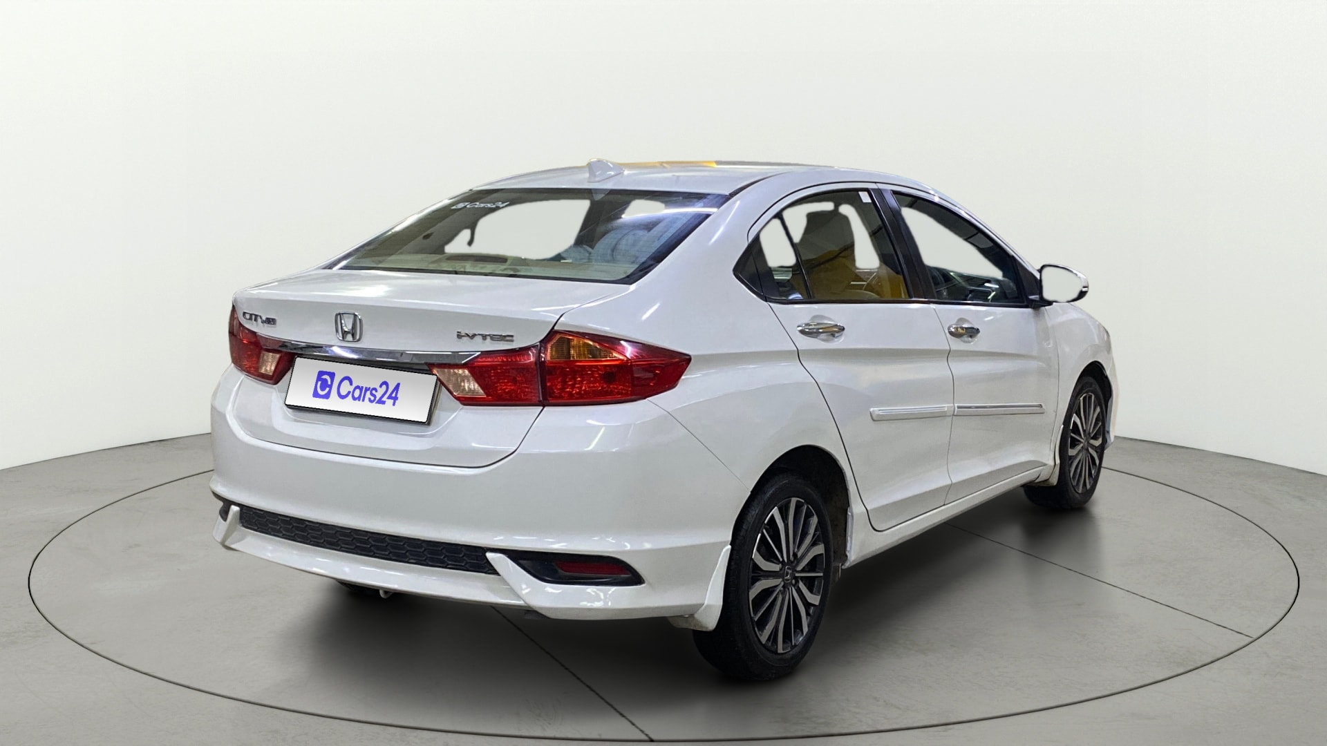View 2017 Honda City ZX MT Diesel Anniversary Edition Image 45 Used 2017 Honda City ZX MT Diesel Anniversary Edition Image 45