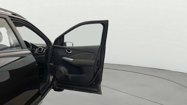 View Nissan Kicks Image 46 Used Nissan Kicks Image 46