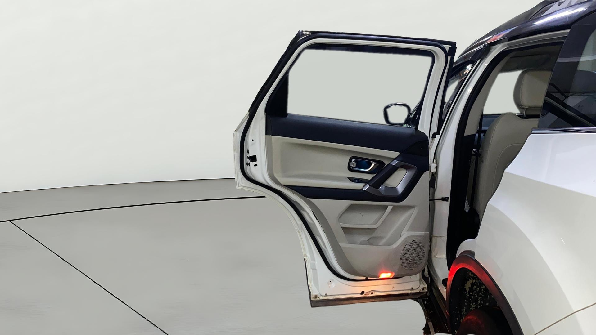 View 2021 Tata Safari XZA Plus 6S Image 16 Used 2021 Tata Safari XZA Plus 6S Image 16