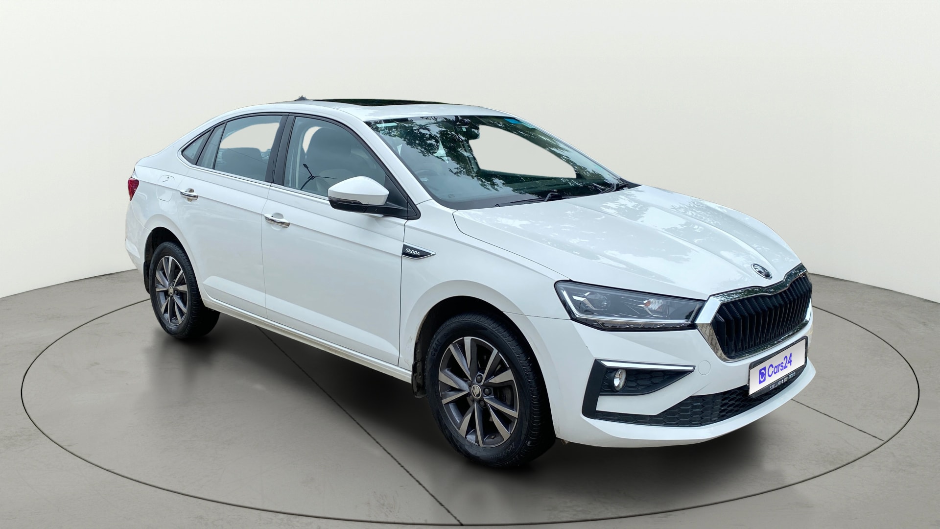 View 2023 Skoda Slavia Style 1.0 TSI MT Image 23 Used 2023 Skoda Slavia Style 1.0 TSI MT Image 23