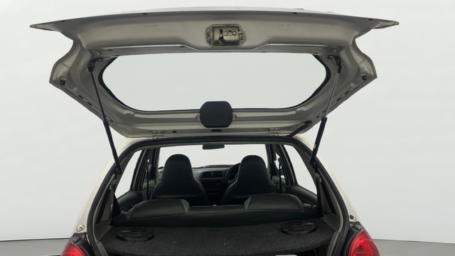 View Maruti Suzuki Alto K10 Image 16 Used Maruti Suzuki Alto K10 Image 16
