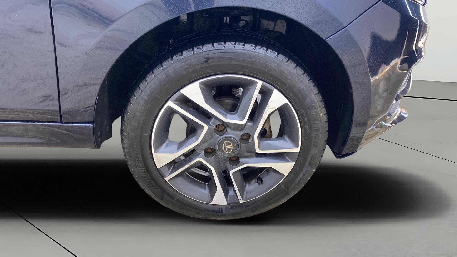 View 2022 Tata Tiago Revotorq XB Image 42 Used 2022 Tata Tiago Revotorq XB Image 42