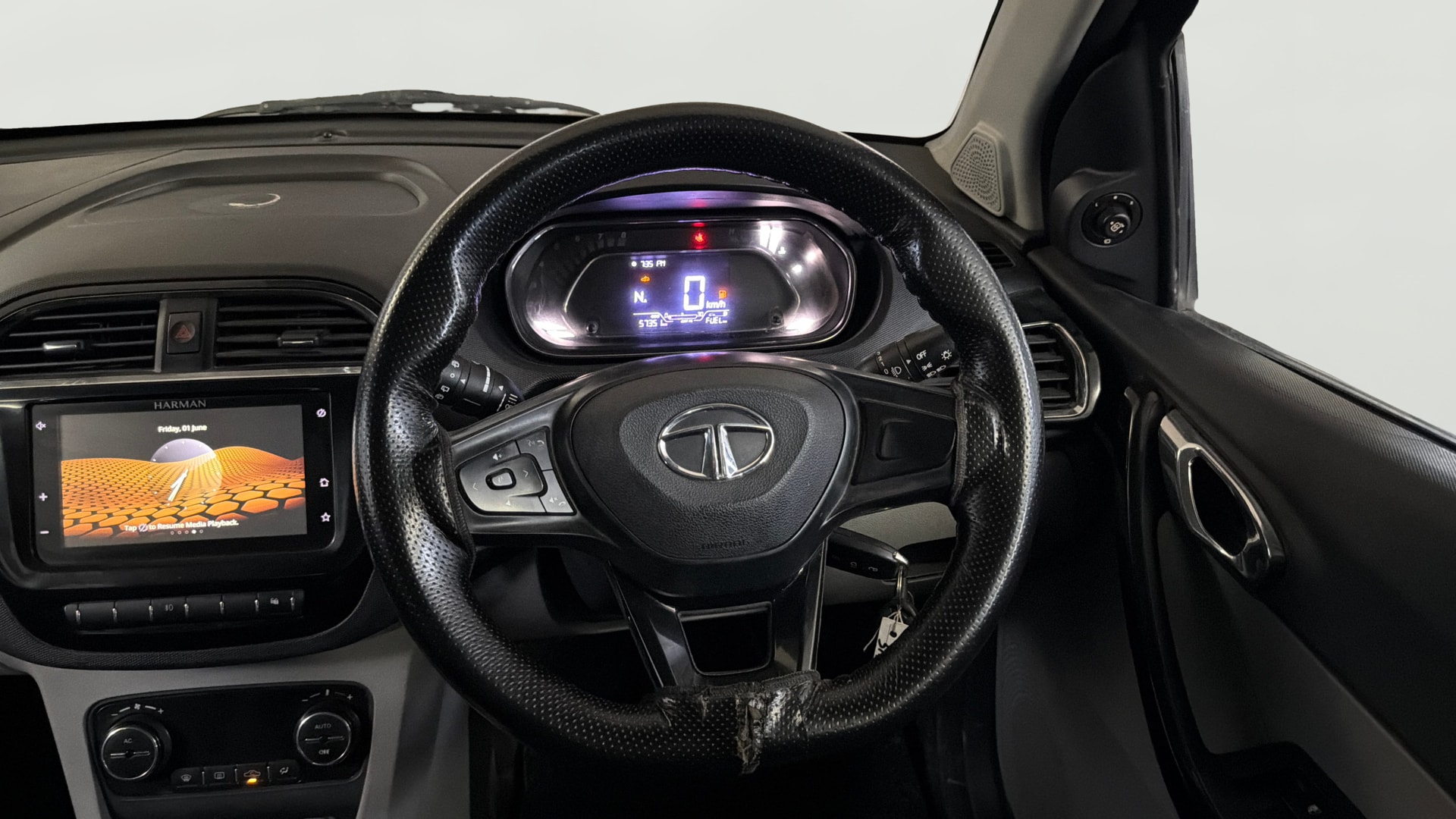 View 2020 Tata Tiago Revotorq XB Image 20 Used 2020 Tata Tiago Revotorq XB Image 20