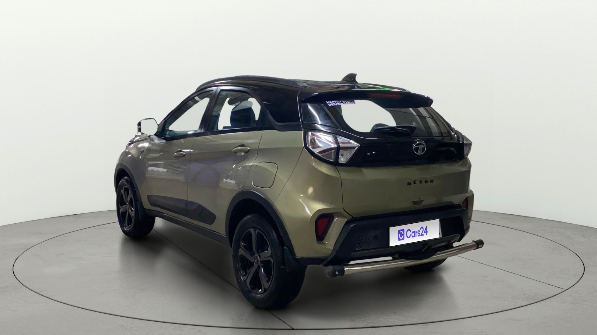 View 2022 Tata Nexon Revotron XE Image 2 Used 2022 Tata Nexon Revotron XE Image 2