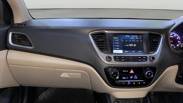 View Hyundai Verna Image 32 Used Hyundai Verna Image 32