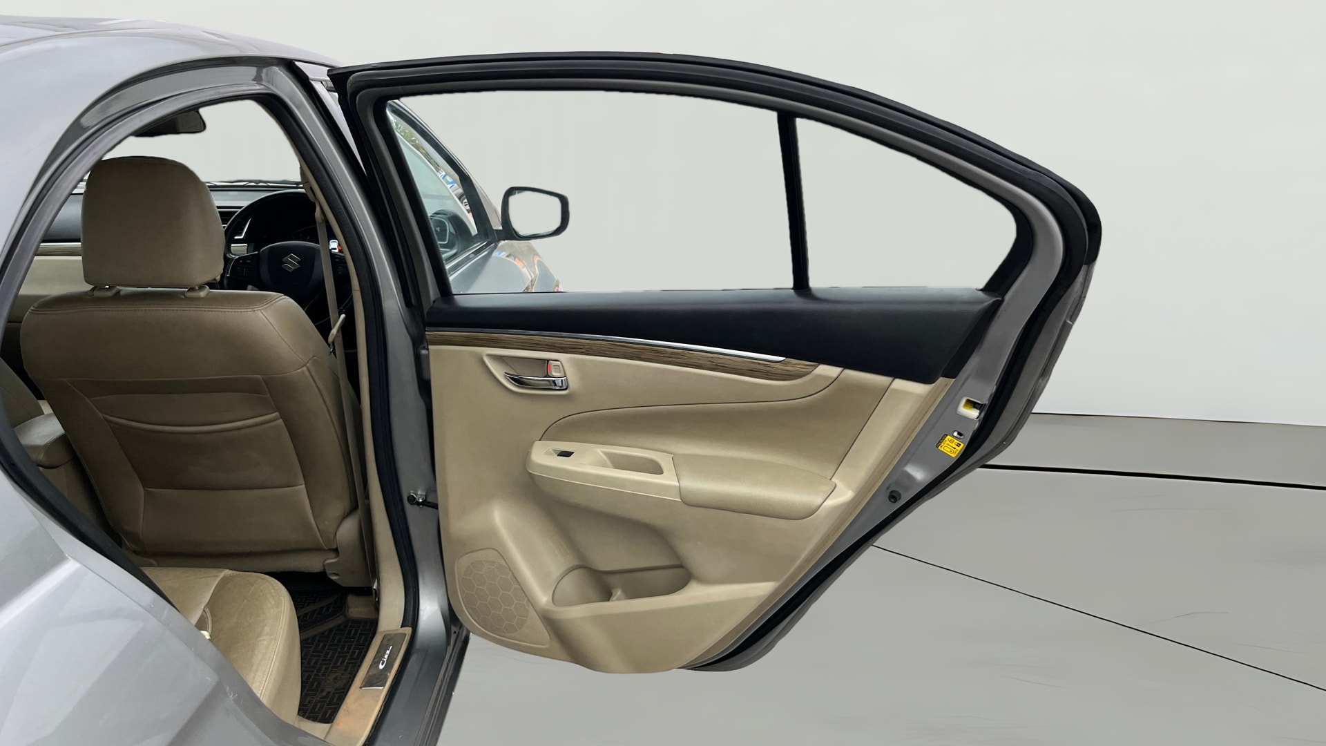 View 2019 Maruti Suzuki 1000 Base Variant Image 5 Used 2019 Maruti Suzuki 1000 Base Variant Image 5