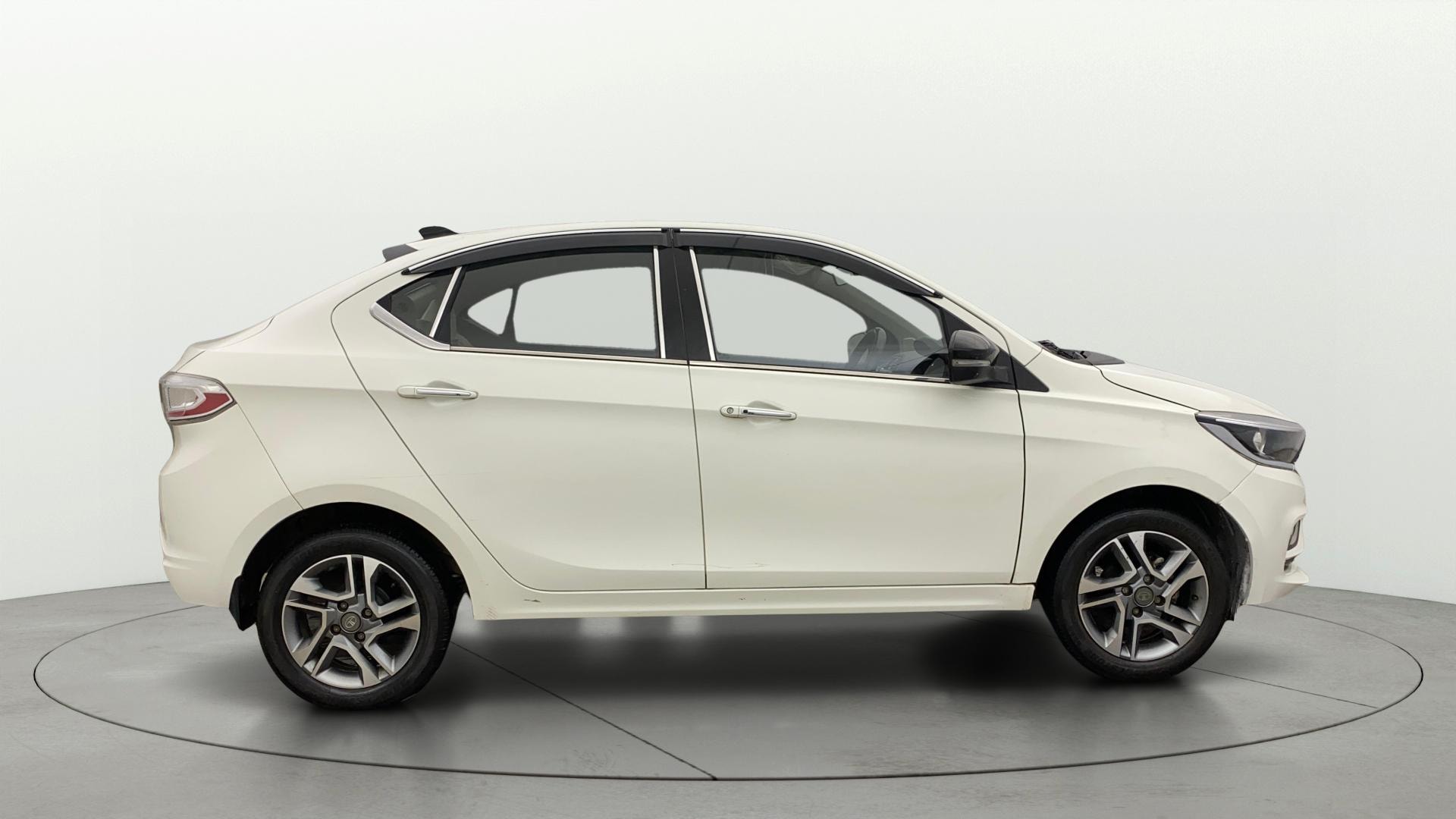View 2025 Tata Tigor XE Diesel Image 9 Used 2025 Tata Tigor XE Diesel Image 9