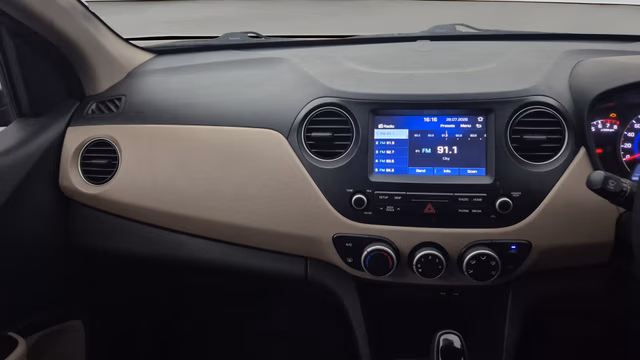 View Hyundai Grand i10 Image 17 Used Hyundai Grand i10 Image 17