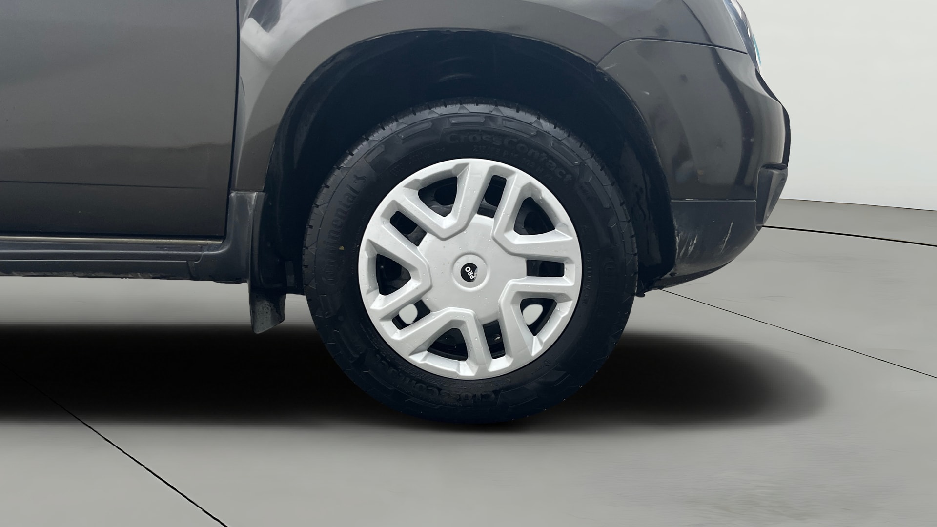 View 2016 Renault Duster Diesel 110PS RXZ AMT Image 39 Used 2016 Renault Duster Diesel 110PS RXZ AMT Image 39