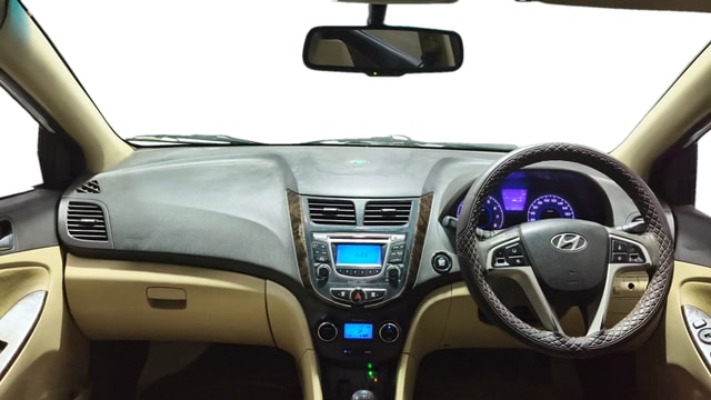 View Hyundai Fluidic Verna Image 15 Used Hyundai Fluidic Verna Image 15