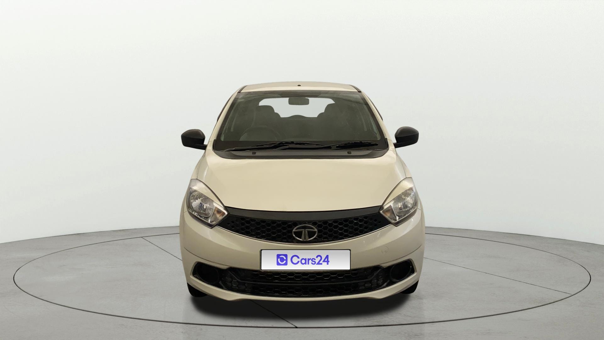 View 2019 Tata Tiago Revotorq XB Image 1 Used 2019 Tata Tiago Revotorq XB Image 1