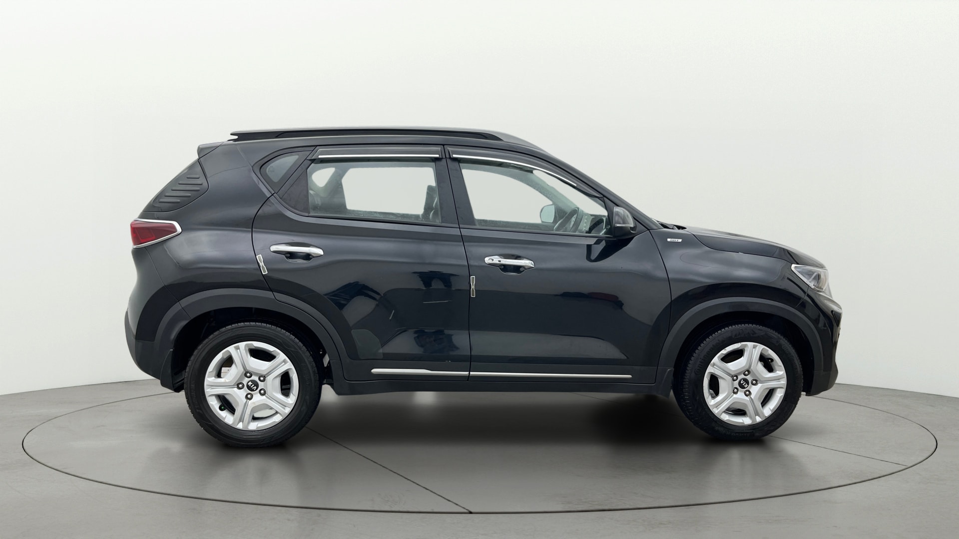 View 2020 Kia Sonet HTX iMT Petrol Image 9 Used 2020 Kia Sonet HTX iMT Petrol Image 9