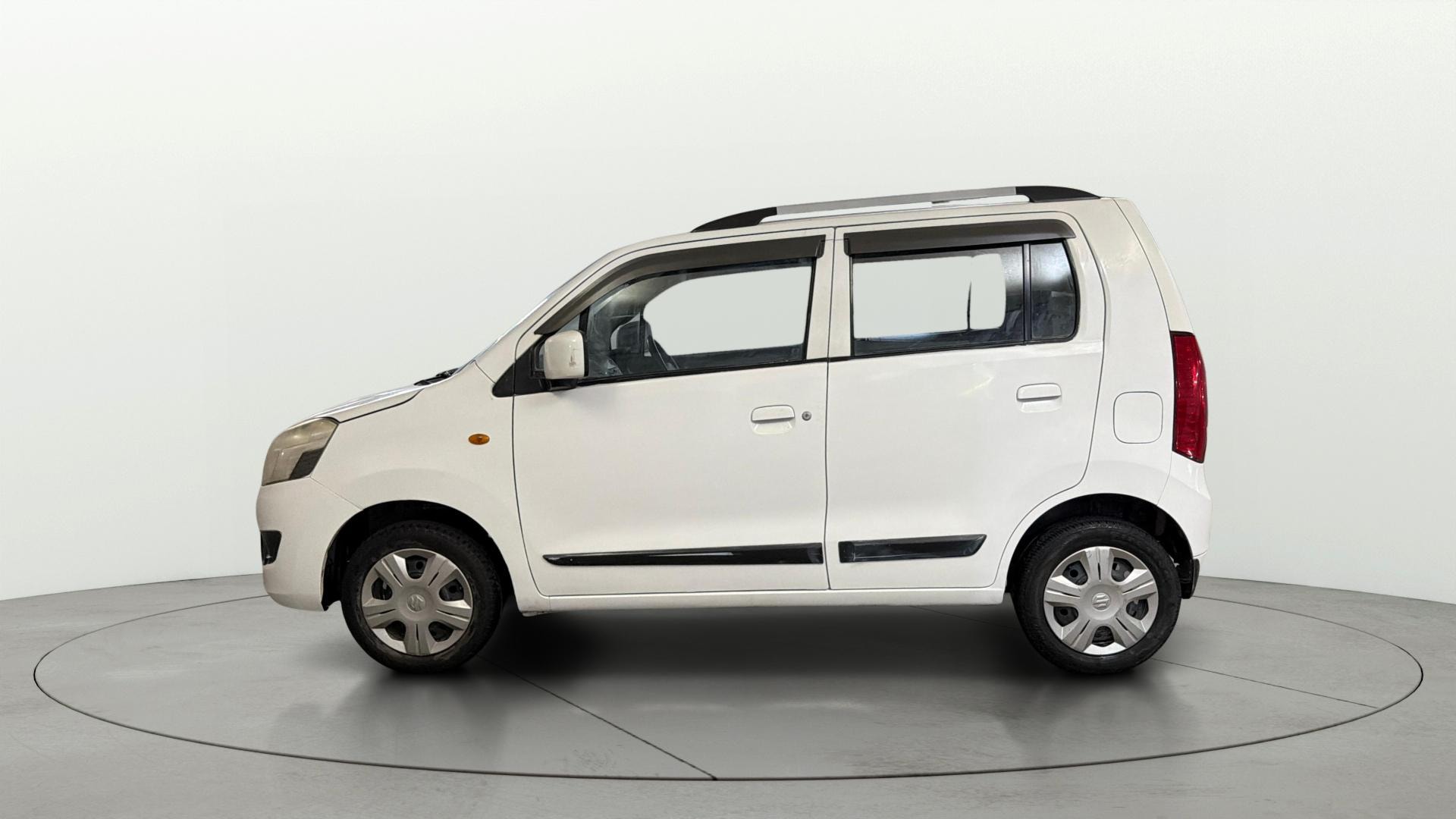 View 2015 Maruti Suzuki 1000 Base Variant Image 5 Used 2015 Maruti Suzuki 1000 Base Variant Image 5