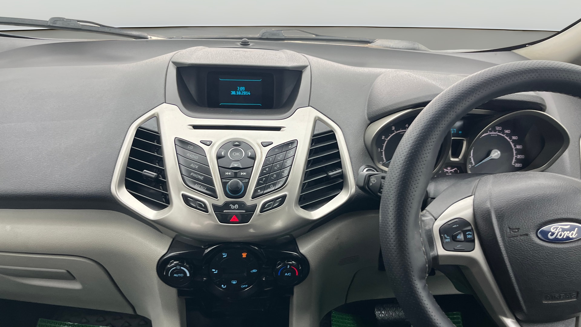 View 2016 Ford EcoSport 1.5 TDCi Diesel Ambiente BS IV Image 17 Used 2016 Ford EcoSport 1.5 TDCi Diesel Ambiente BS IV Image 17