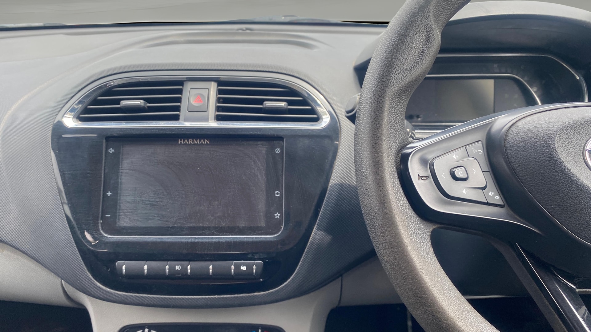 Used 2021 Tata Tiago Used 2021 Tata Tiago
