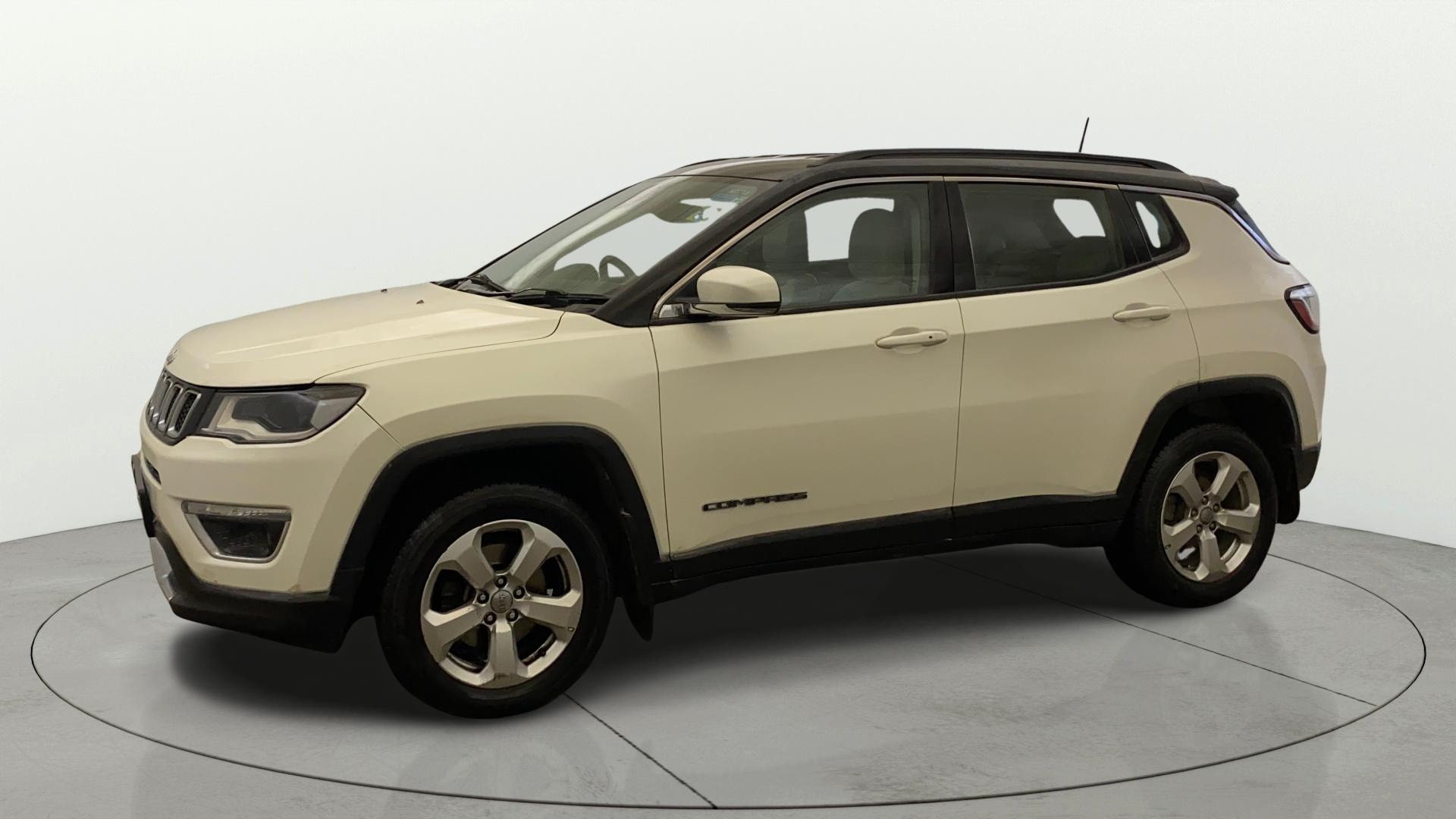 View 2017 Jeep Compass Limited 1.4 Multi AIR Petrol DDCT AT BS IV Image 22 Used 2017 Jeep Compass Limited 1.4 Multi AIR Petrol DDCT AT BS IV Image 22