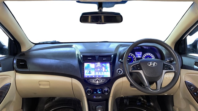 View Hyundai Fluidic Verna Image 29 Used Hyundai Fluidic Verna Image 29