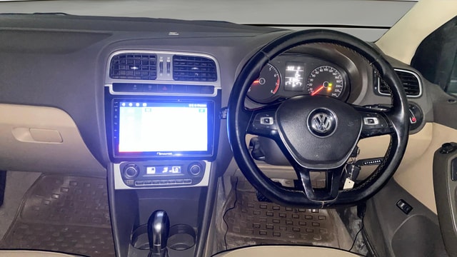 View Volkswagen Vento Image 20 Used Volkswagen Vento Image 20