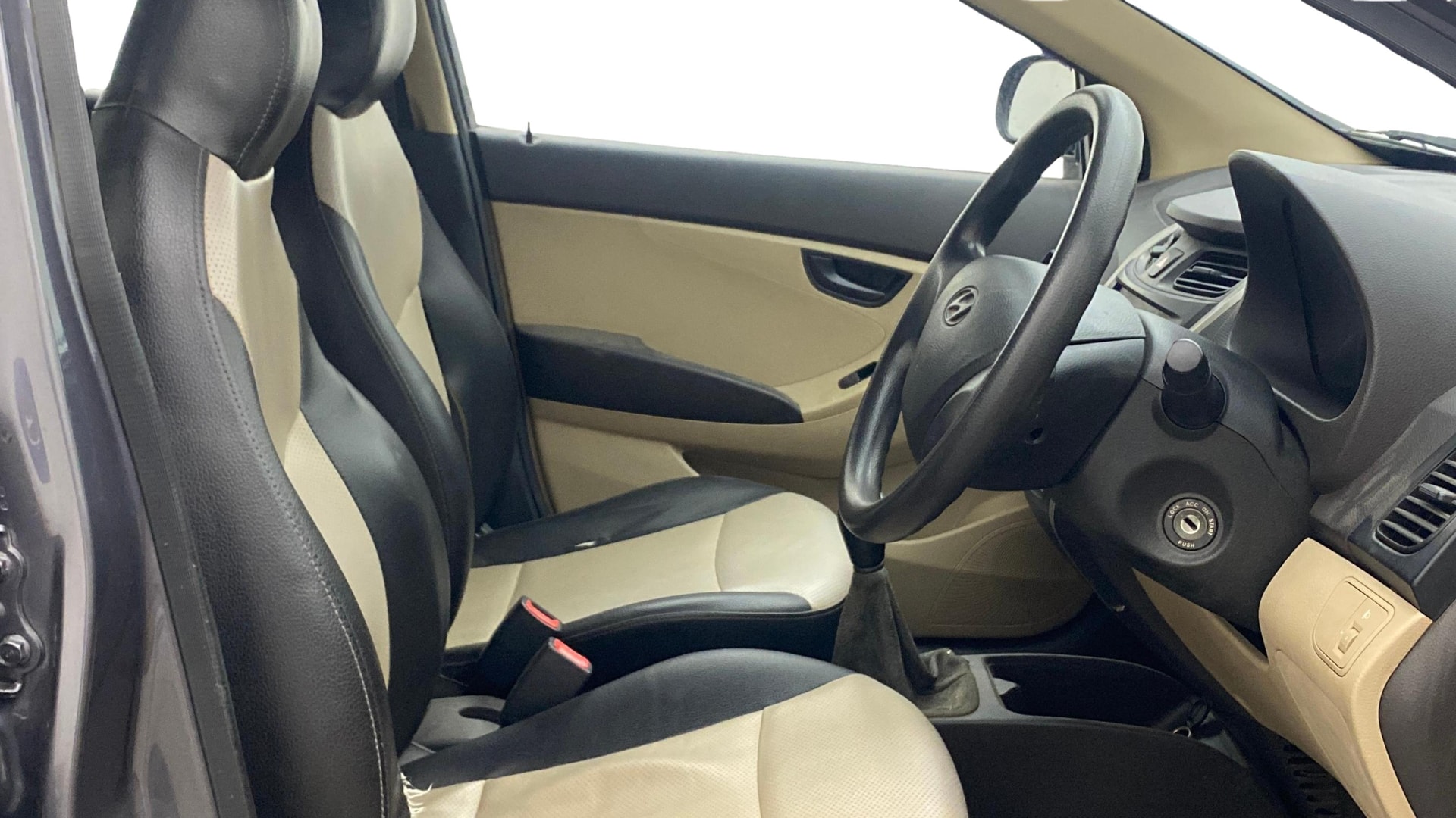 View 2016 Hyundai EON Era Plus Image 25 Used 2016 Hyundai EON Era Plus Image 25