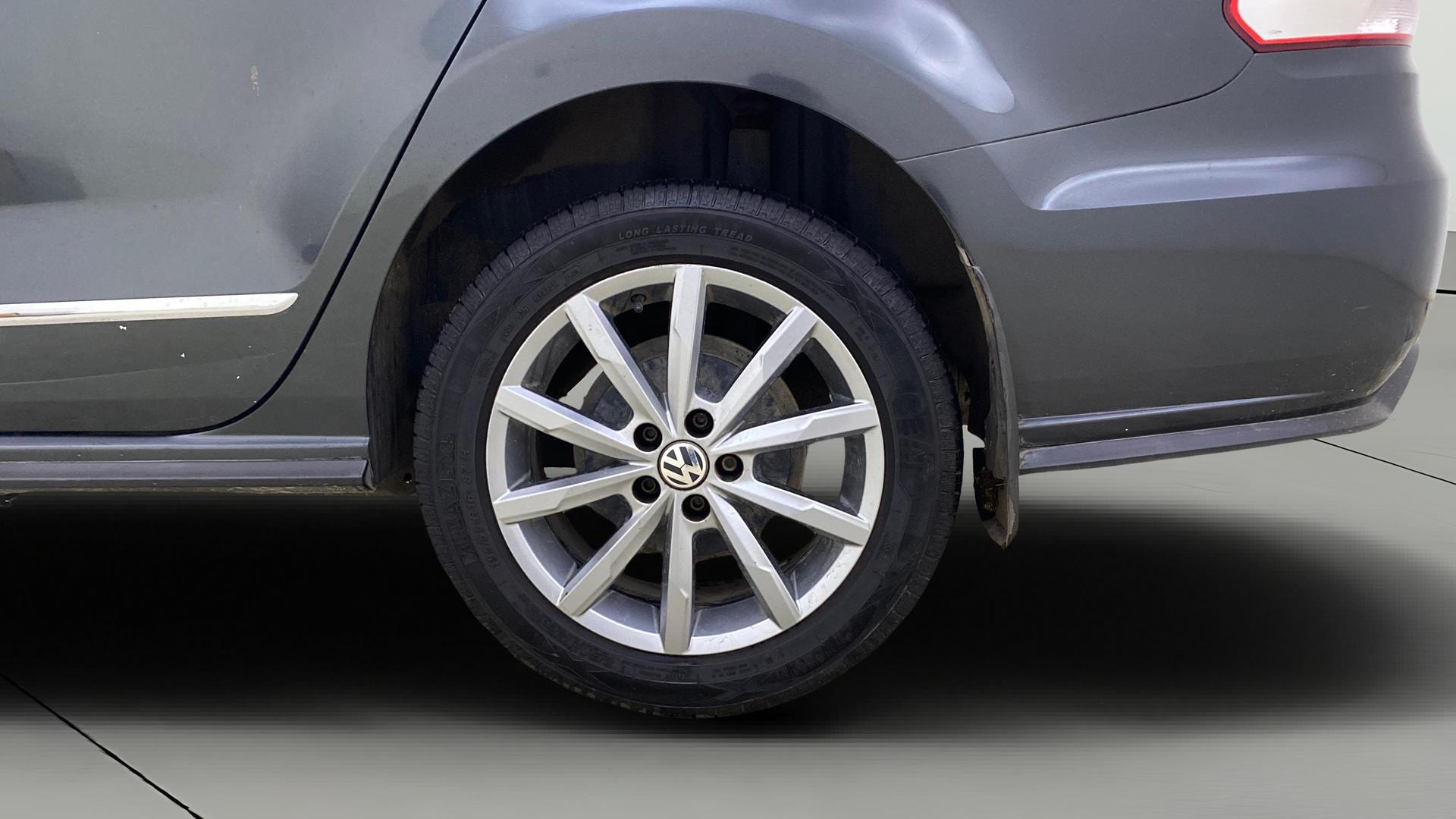 View 2021 Volkswagen Vento 1.2 L TSI Comfortline Petrol AT Image 11 Used 2021 Volkswagen Vento 1.2 L TSI Comfortline Petrol AT Image 11