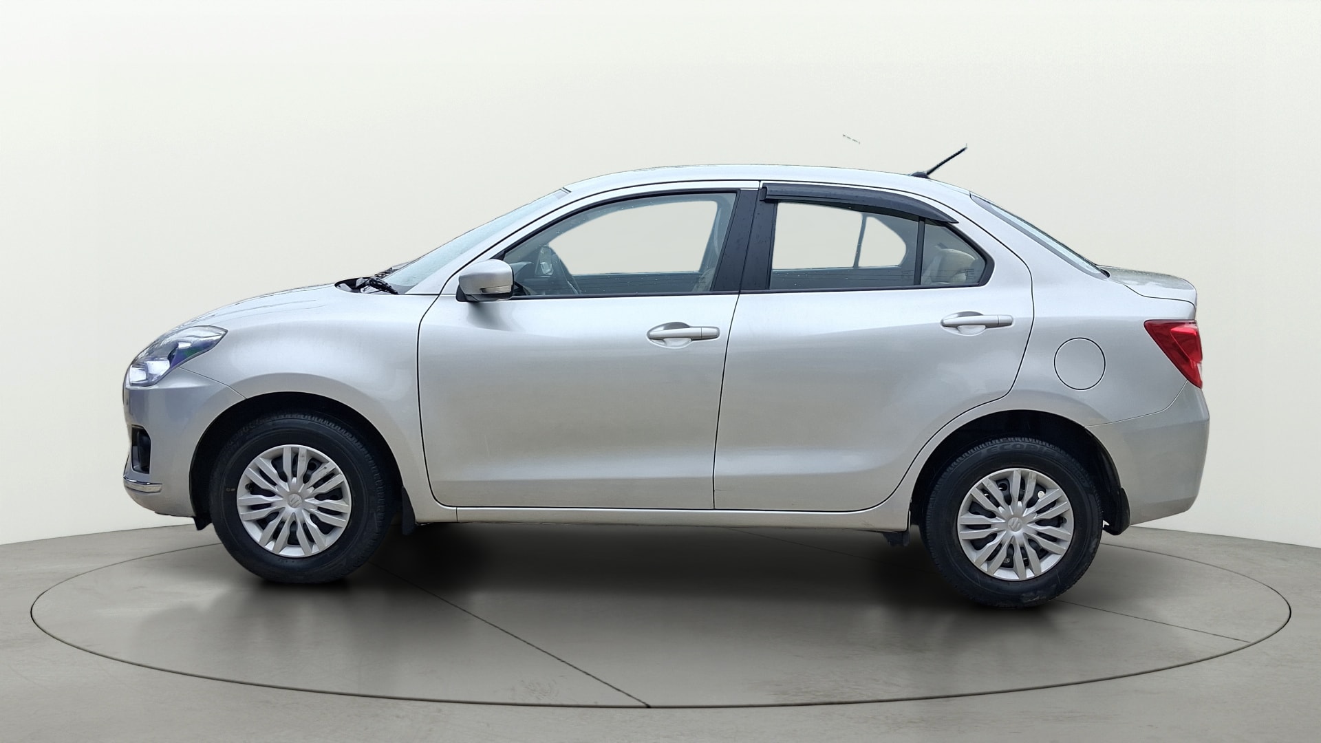 View 2019 Maruti Suzuki 1000 Base Variant Image 5 Used 2019 Maruti Suzuki 1000 Base Variant Image 5