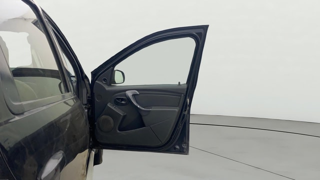 View Renault Duster Image 44 Used Renault Duster Image 44
