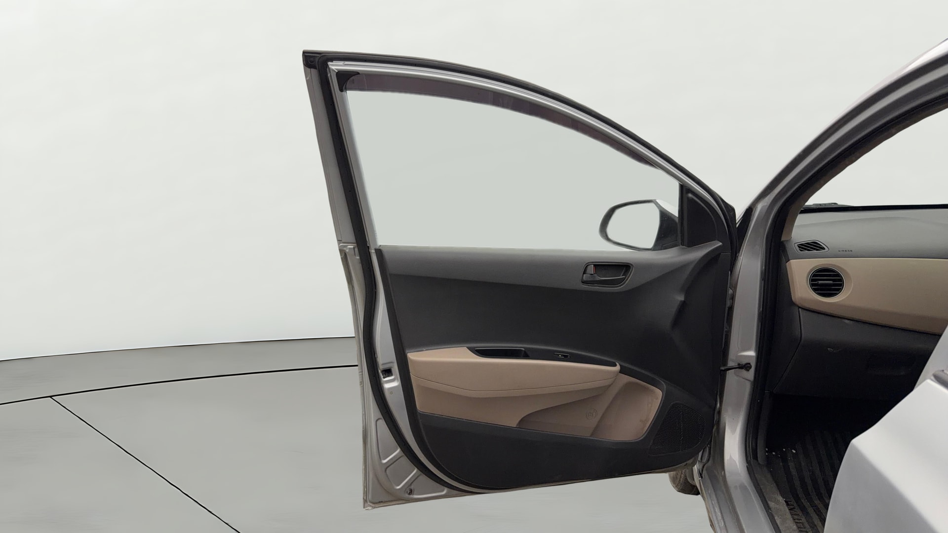 View 2019 Hyundai Grand i10 Magna 1.2 Kappa VTVT Image 30 Used 2019 Hyundai Grand i10 Magna 1.2 Kappa VTVT Image 30