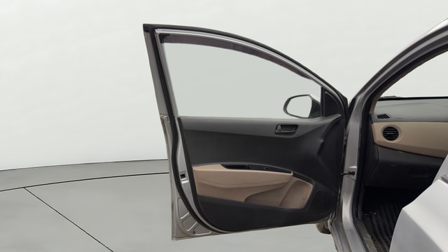 View Hyundai Grand i10 Image 30 Used Hyundai Grand i10 Image 30
