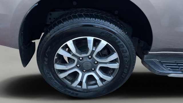 View Ford Endeavour Image 35 Used Ford Endeavour Image 35