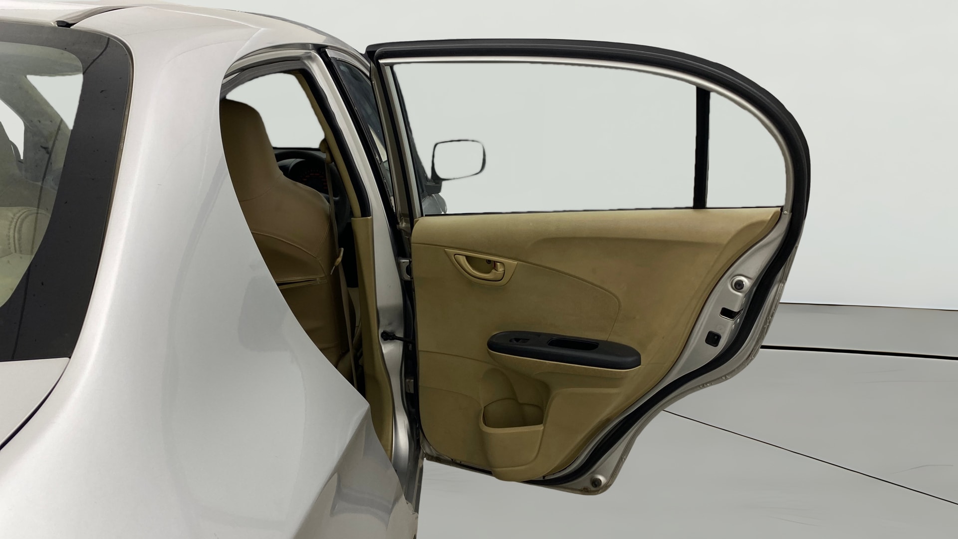 View 2014 Honda Amaze E MT Petrol BS IV Image 7 Used 2014 Honda Amaze E MT Petrol BS IV Image 7