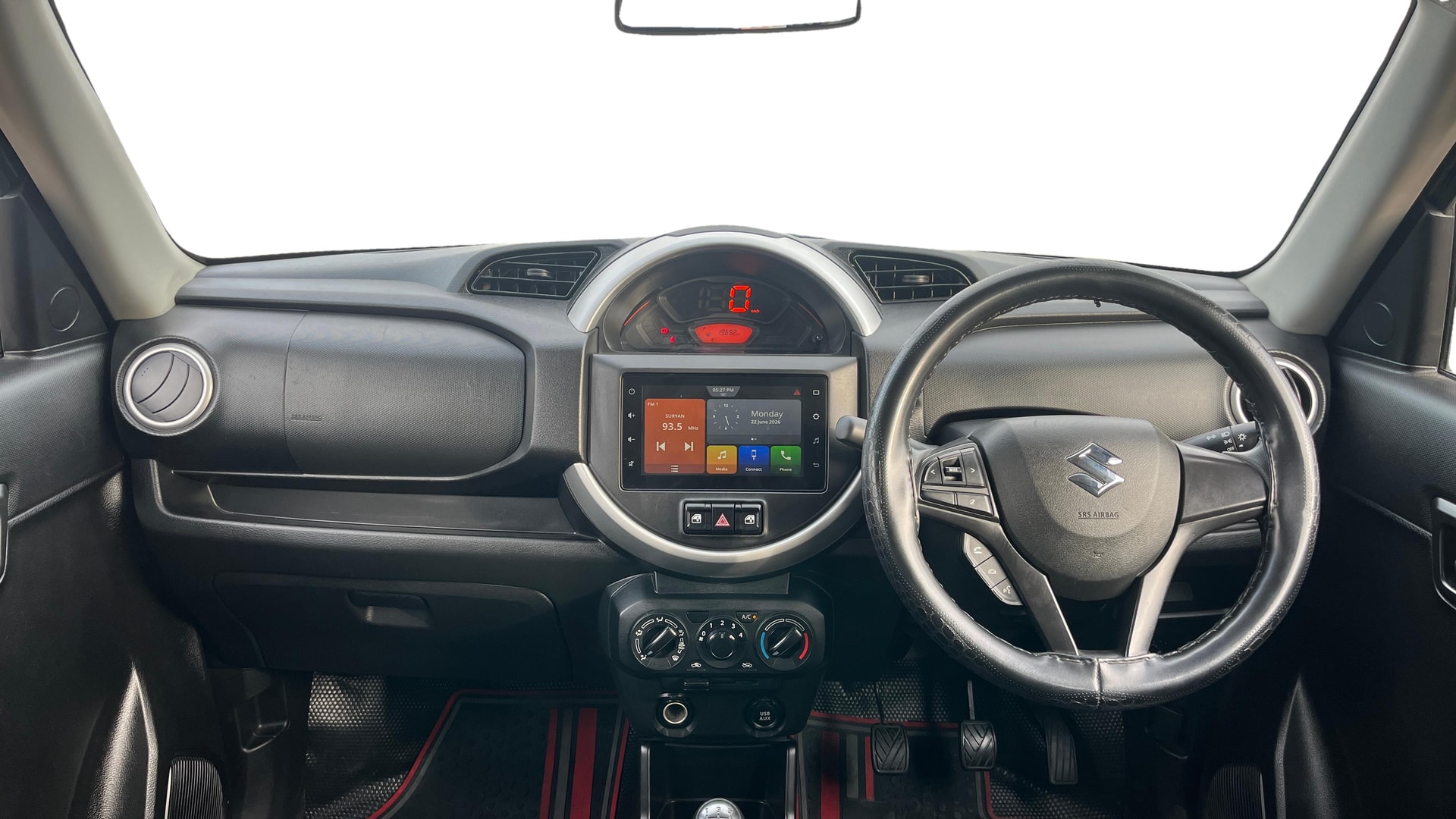 View 2024 Maruti Suzuki 1000 Base Variant Image 15 Used 2024 Maruti Suzuki 1000 Base Variant Image 15
