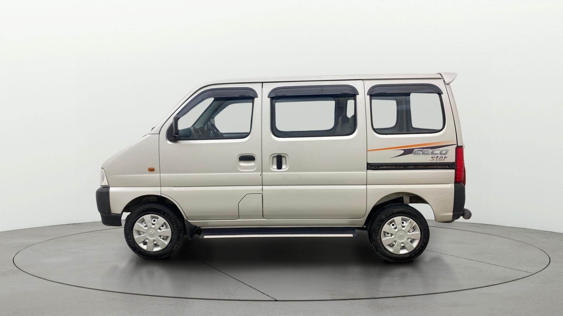 View 2023 Maruti Suzuki 1000 Base Variant Image 5 Used 2023 Maruti Suzuki 1000 Base Variant Image 5