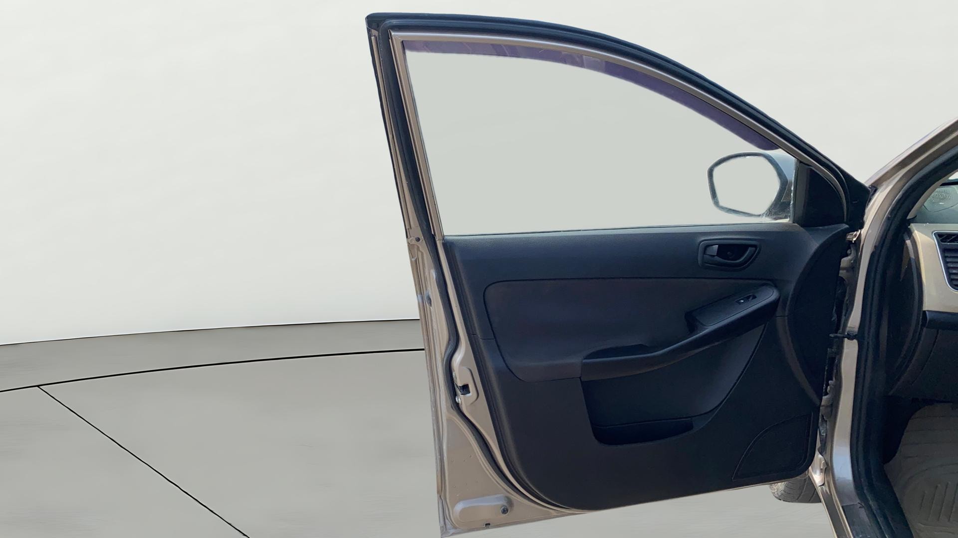 View 2015 Tata Zest Premio Image 35 Used 2015 Tata Zest Premio Image 35