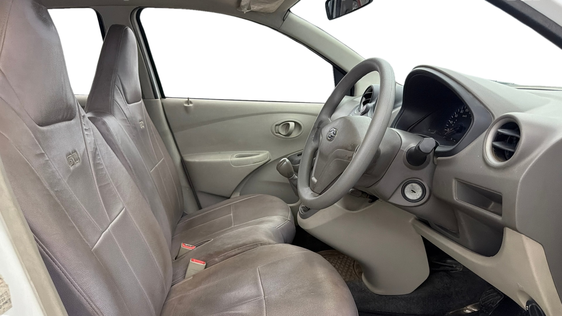 View 2014 Datsun Go T Image 25 Used 2014 Datsun Go T Image 25