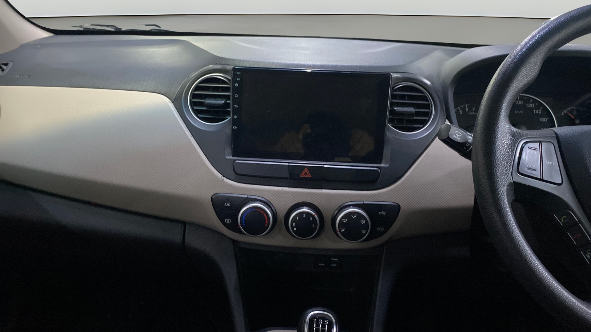 View 2020 Hyundai Grand i10 Sportz 1.2 Kappa Image 32 Used 2020 Hyundai Grand i10 Sportz 1.2 Kappa Image 32
