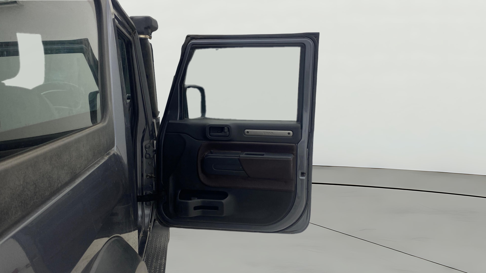 View 2022 Mahindra Thar AX Standard Manual Soft Top 6 Seater Image 43 Used 2022 Mahindra Thar AX Standard Manual Soft Top 6 Seater Image 43