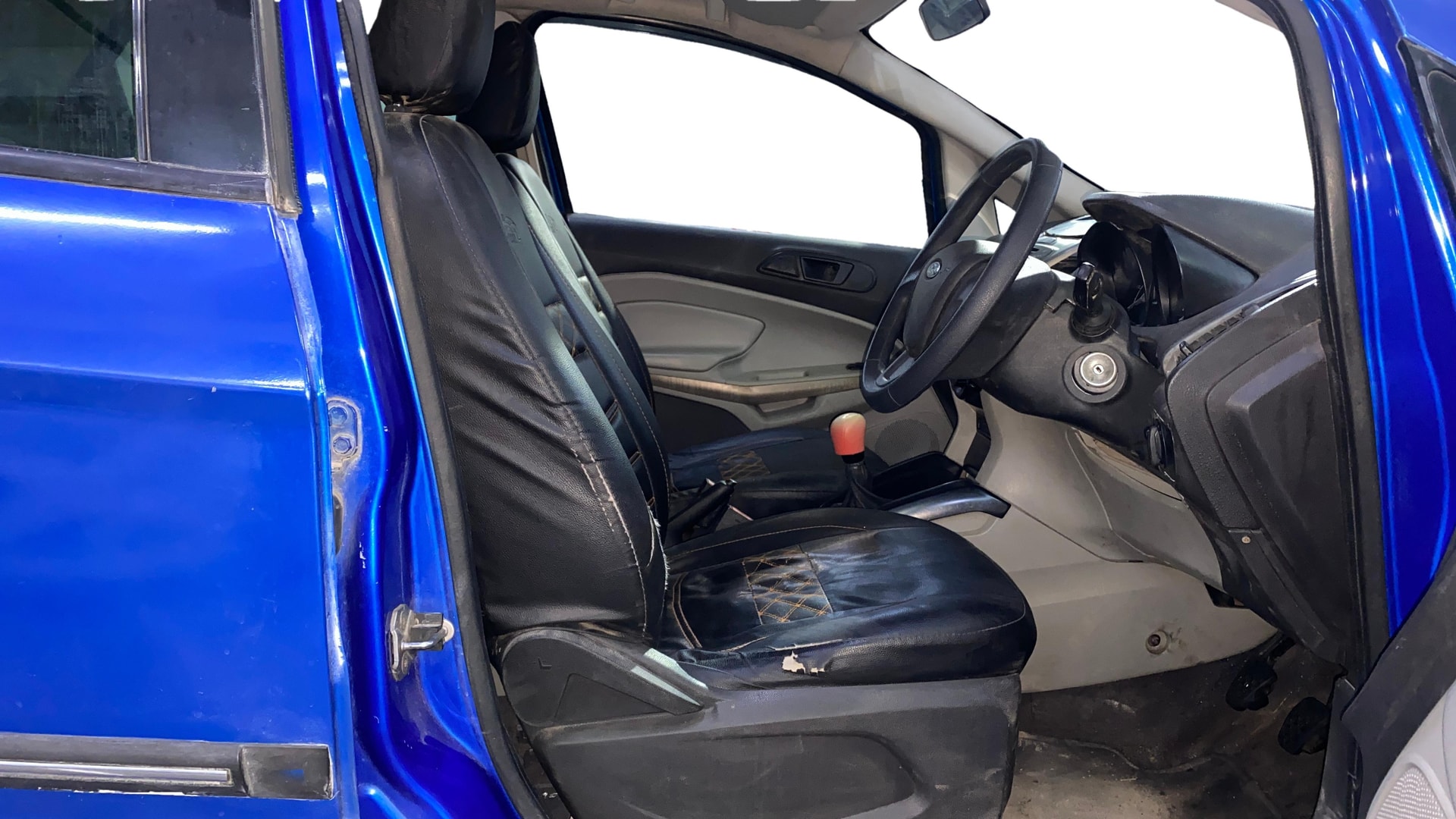 View 2013 Ford EcoSport 1.5 TDCi Diesel Ambiente BS IV Image 26 Used 2013 Ford EcoSport 1.5 TDCi Diesel Ambiente BS IV Image 26