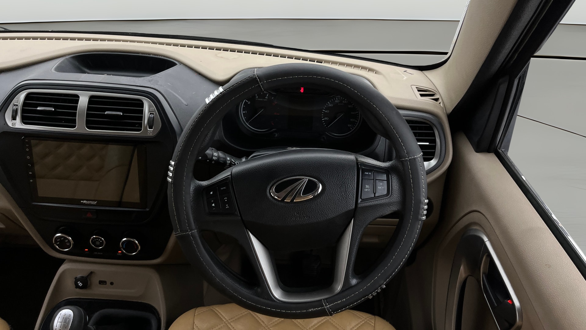 Used 2021 Mahindra Bolero Neo Used 2021 Mahindra Bolero Neo
