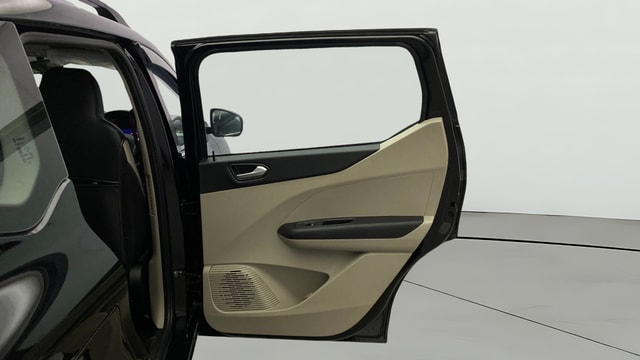 View Renault Triber Image 7 Used Renault Triber Image 7