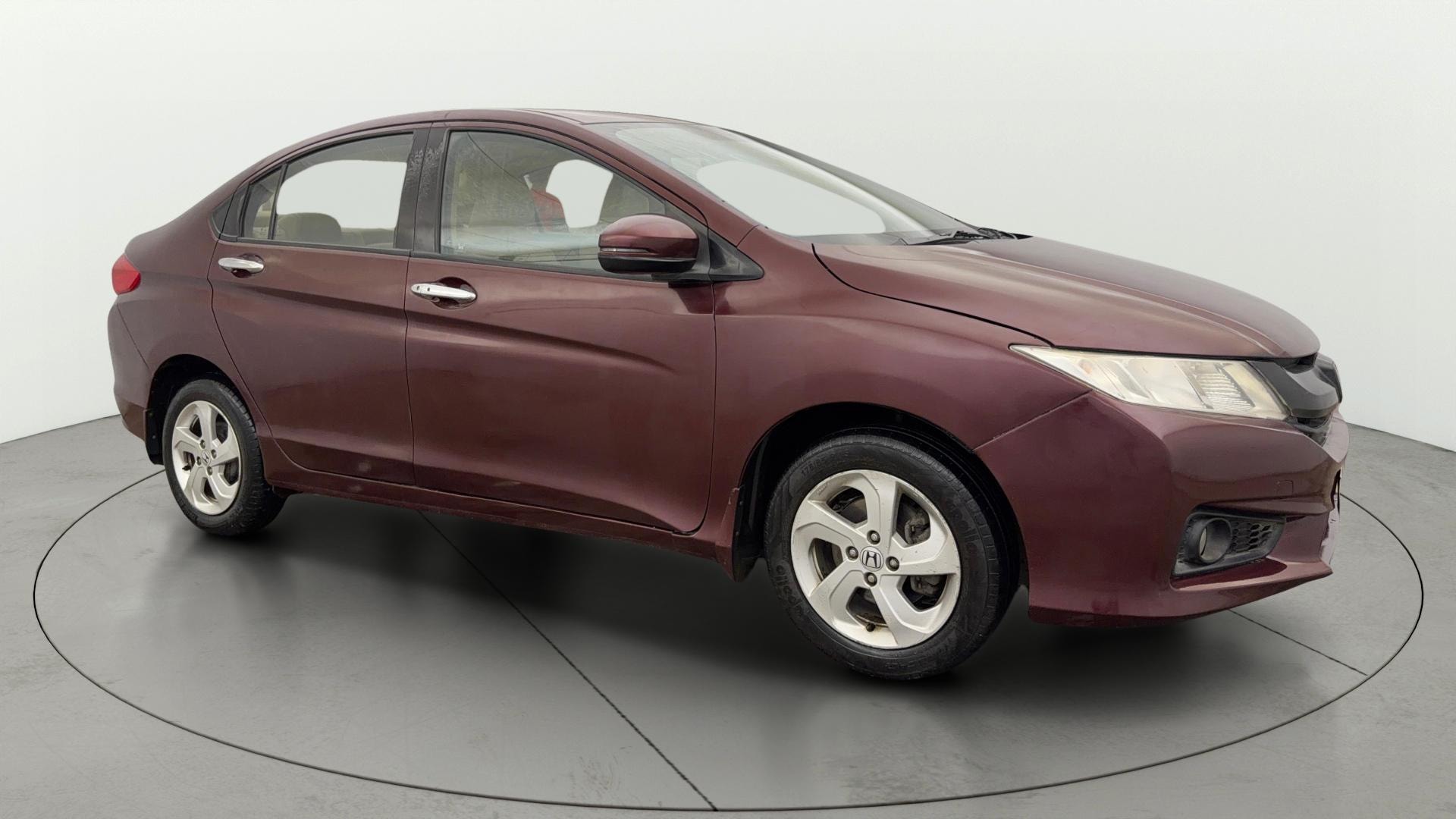 View 2015 Honda City ZX MT Diesel Anniversary Edition Image 14 Used 2015 Honda City ZX MT Diesel Anniversary Edition Image 14