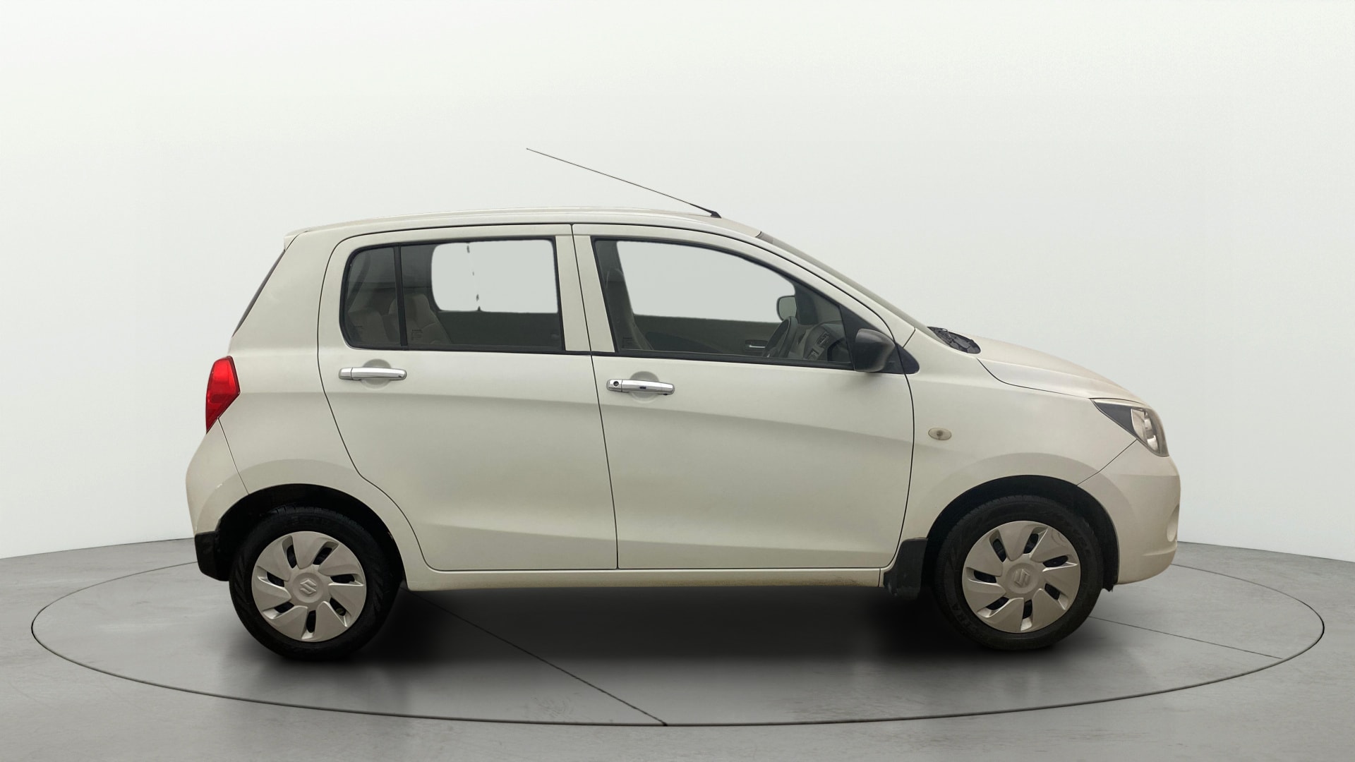 View 2017 Maruti Suzuki 1000 Base Variant Image 8 Used 2017 Maruti Suzuki 1000 Base Variant Image 8