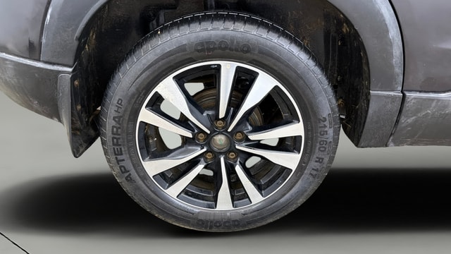 View Nissan Kicks Image 24 Used Nissan Kicks Image 24