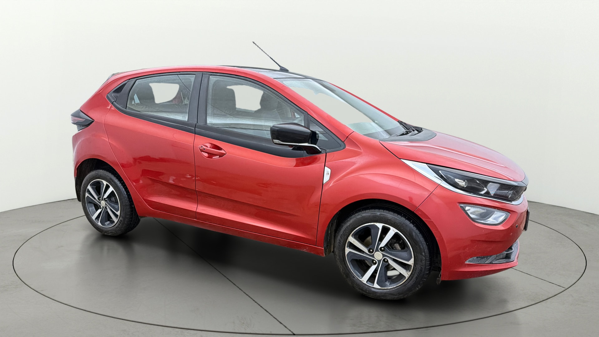 View 2022 Tata Altroz XZ Petrol Image 21 Used 2022 Tata Altroz XZ Petrol Image 21