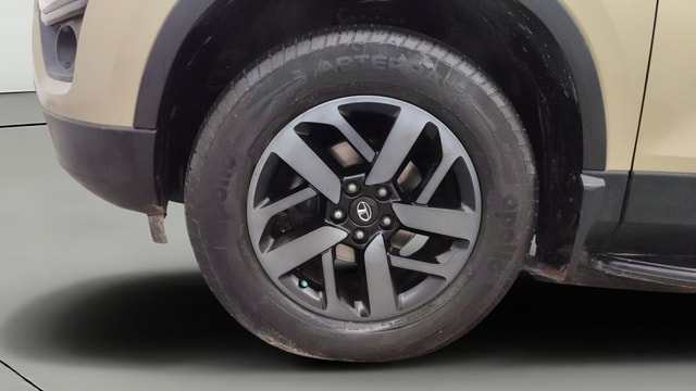View Tata Harrier Image 30 Used Tata Harrier Image 30