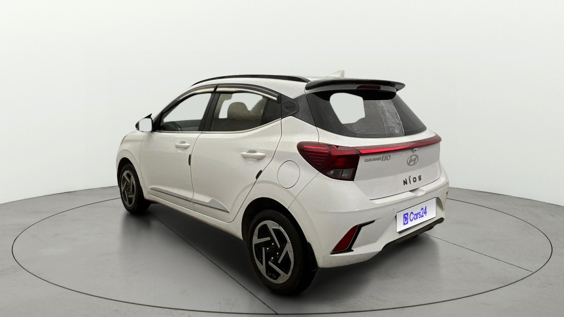 View 2024 Hyundai Grand i10 Nios Era Petrol BS IV Image 2 Used 2024 Hyundai Grand i10 Nios Era Petrol BS IV Image 2