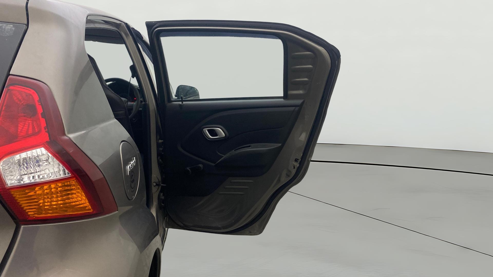 View 2019 Datsun Redi GO T(O)-0.8L BS IV Image 7 Used 2019 Datsun Redi GO T(O)-0.8L BS IV Image 7