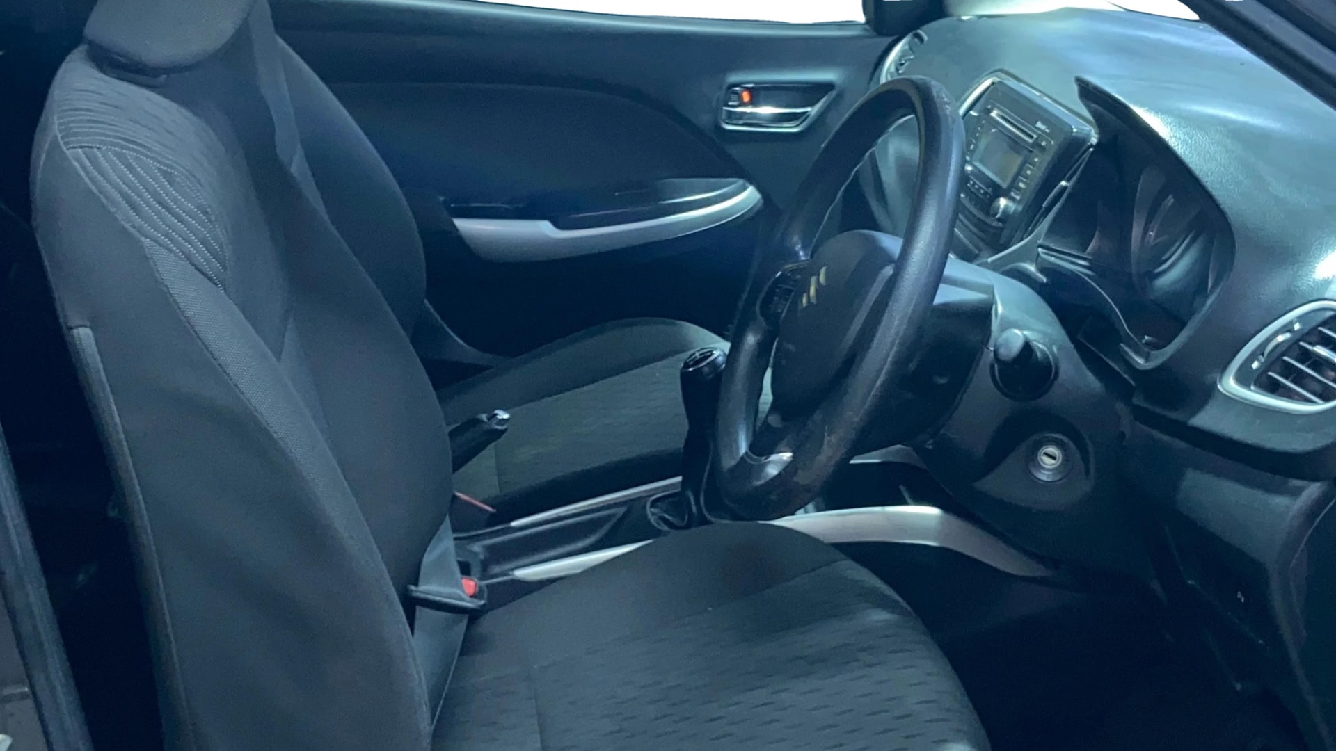 View 2018 Maruti Suzuki 1000 Base Variant Image 25 Used 2018 Maruti Suzuki 1000 Base Variant Image 25