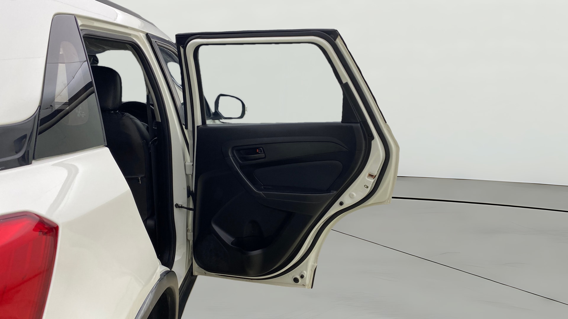 View 2022 Maruti Suzuki 1000 Base Variant Image 7 Used 2022 Maruti Suzuki 1000 Base Variant Image 7