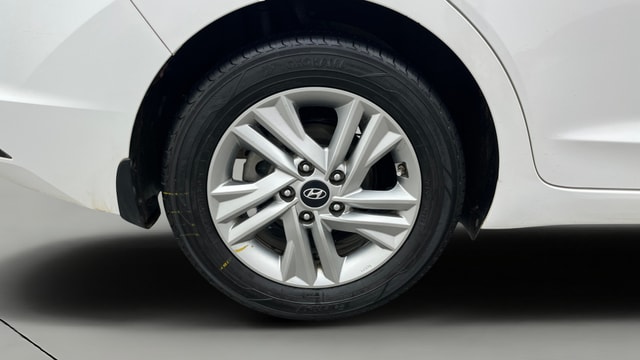 View Hyundai Elantra Image 25 Used Hyundai Elantra Image 25