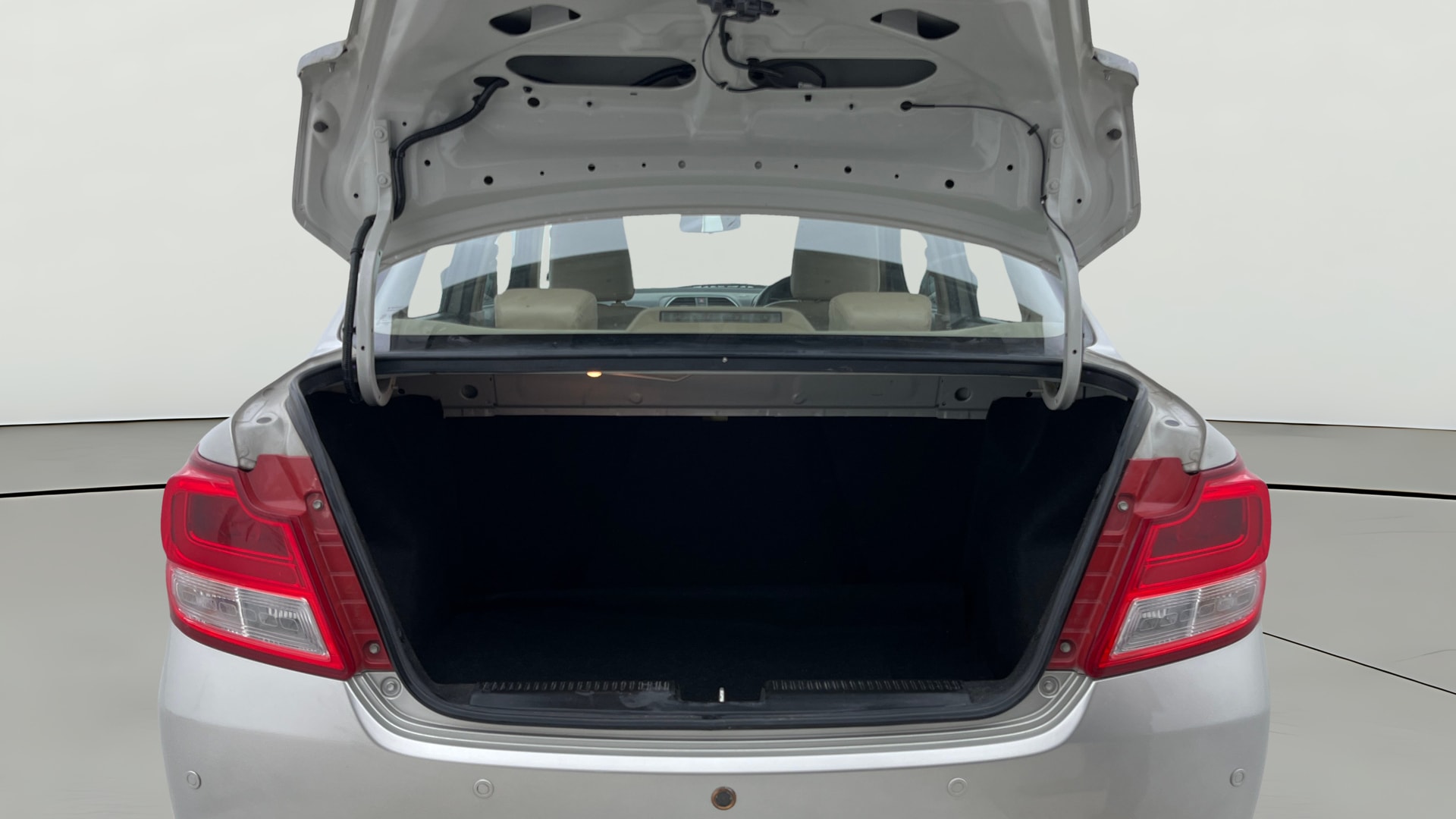 View 2019 Maruti Suzuki 1000 Base Variant Image 38 Used 2019 Maruti Suzuki 1000 Base Variant Image 38